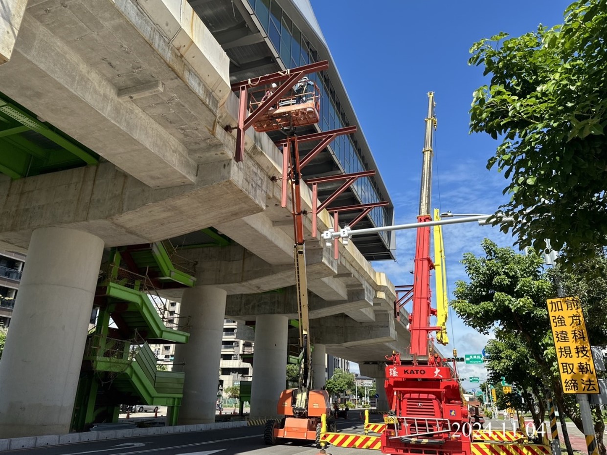 G01車站站體施工懸吊平台吊拆