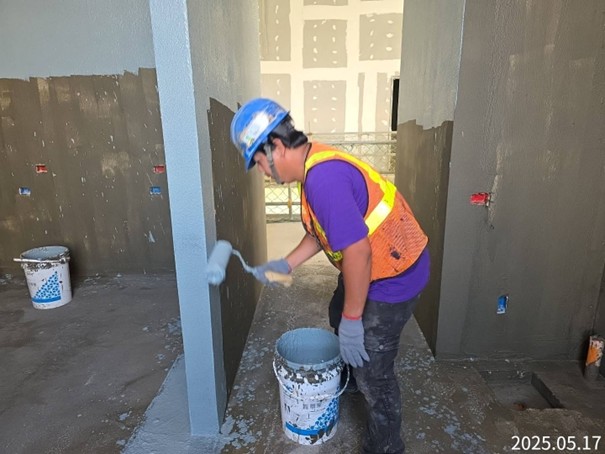 Waterproofing of toilets in the hallway of G15b (formerly G32) station
