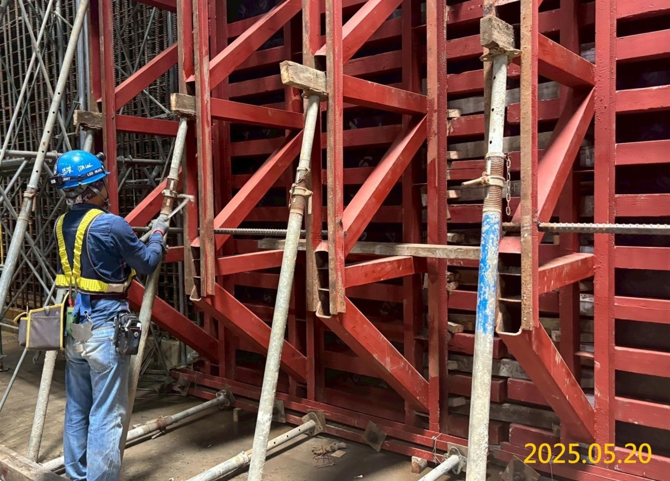 VS4 ventilation shaft route section B2F structural wall construction